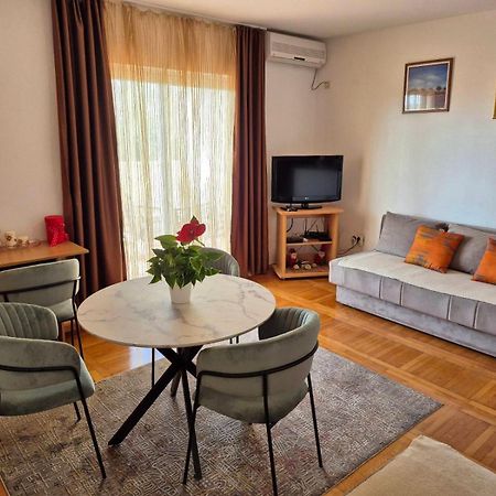 One Bedroom Apartment Ljilja Светі-Стефан Екстер'єр фото