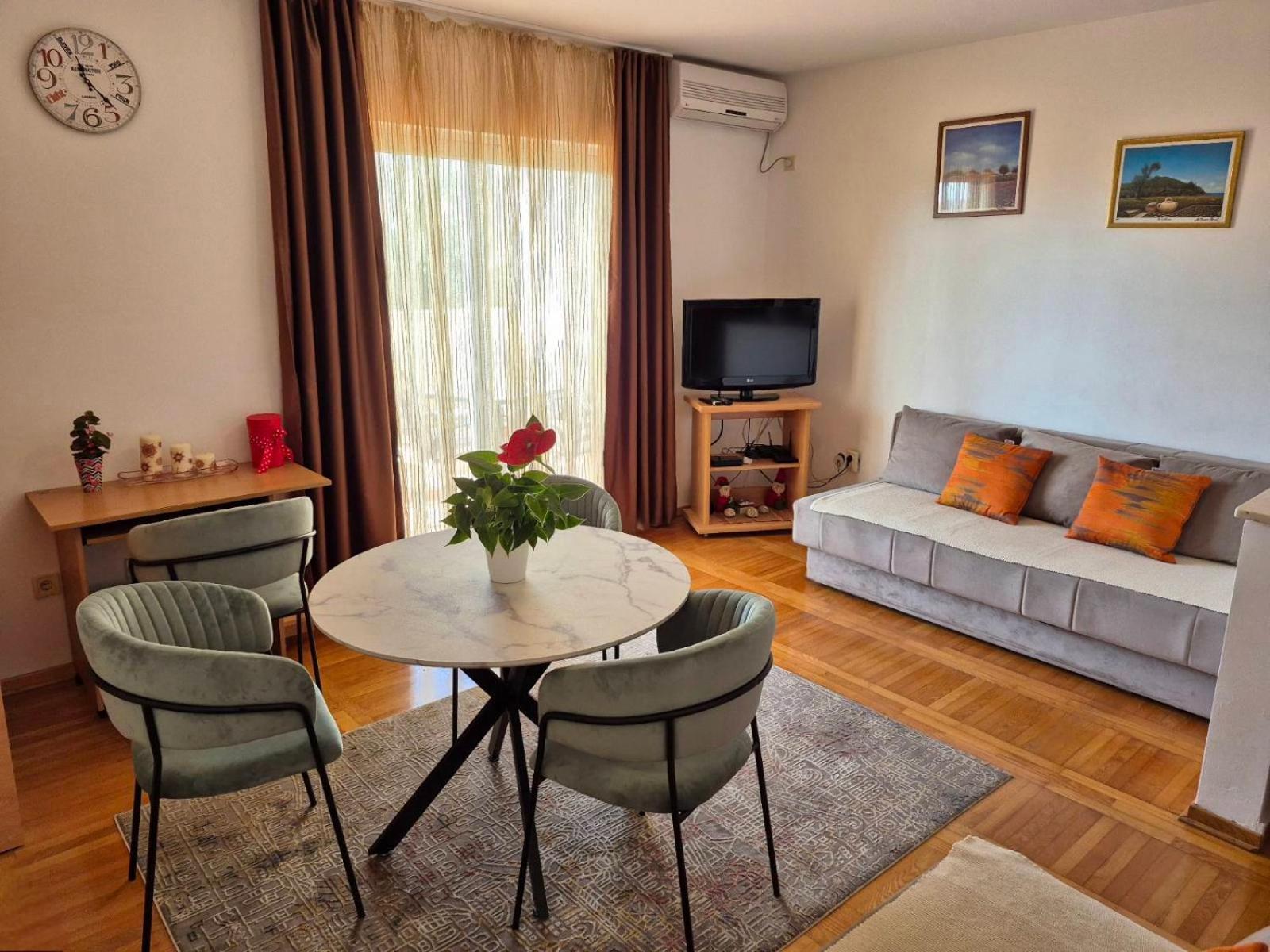 One Bedroom Apartment Ljilja Светі-Стефан Екстер'єр фото